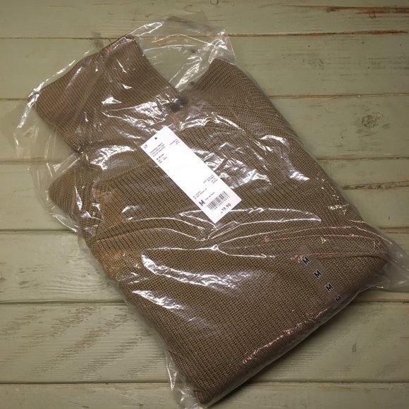 NWT Uniqlo U Fisherman Ribbed Turtleneck Long-sleeved Sweater, Brown, M - Picture 1 of 3